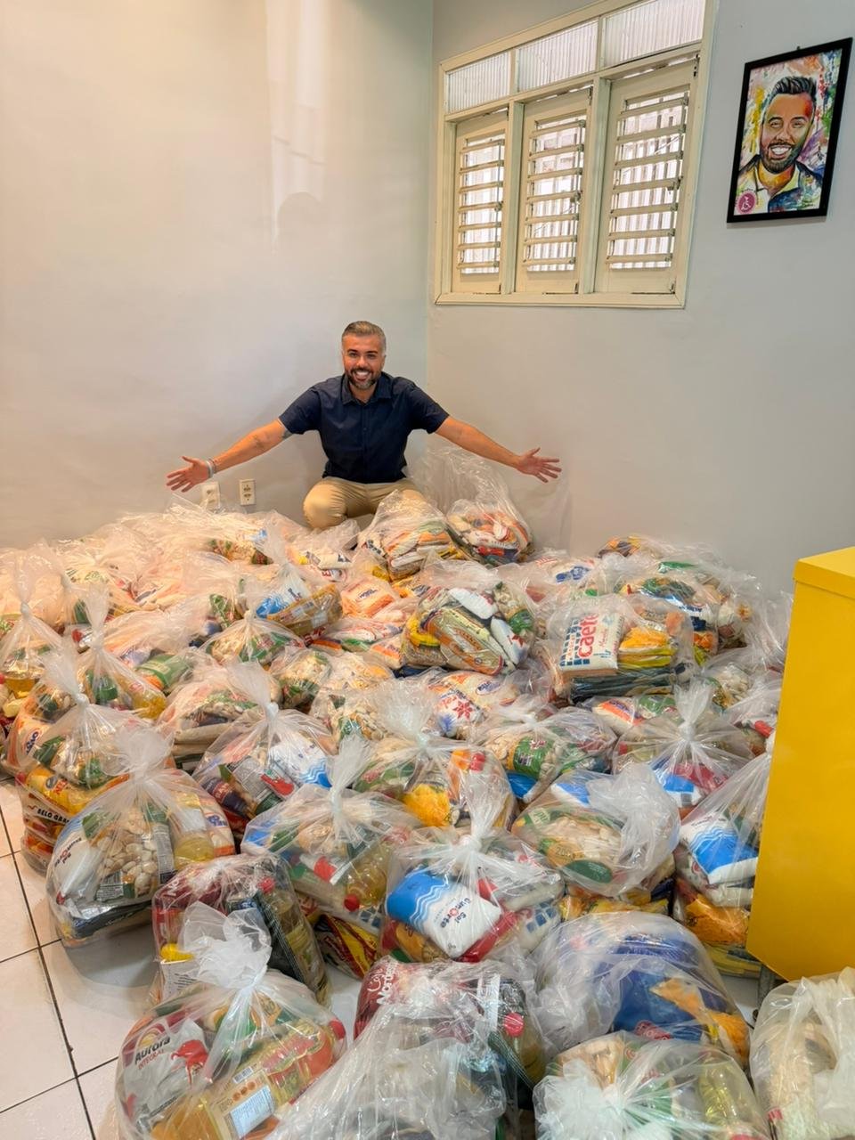 Petras anuncia distribuição de cestas básicas com o que foi arrecadado no Nabuco Folia